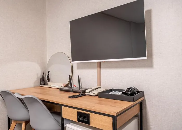Hotel Peanut Myeongdong *