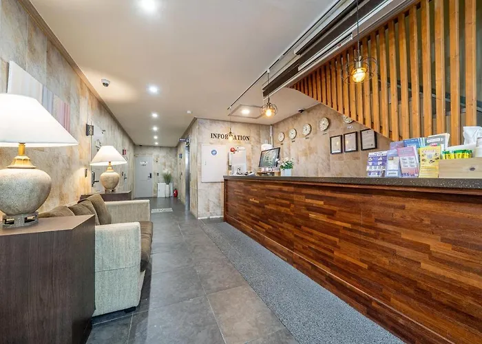 Hotel Peanut Myeongdong *